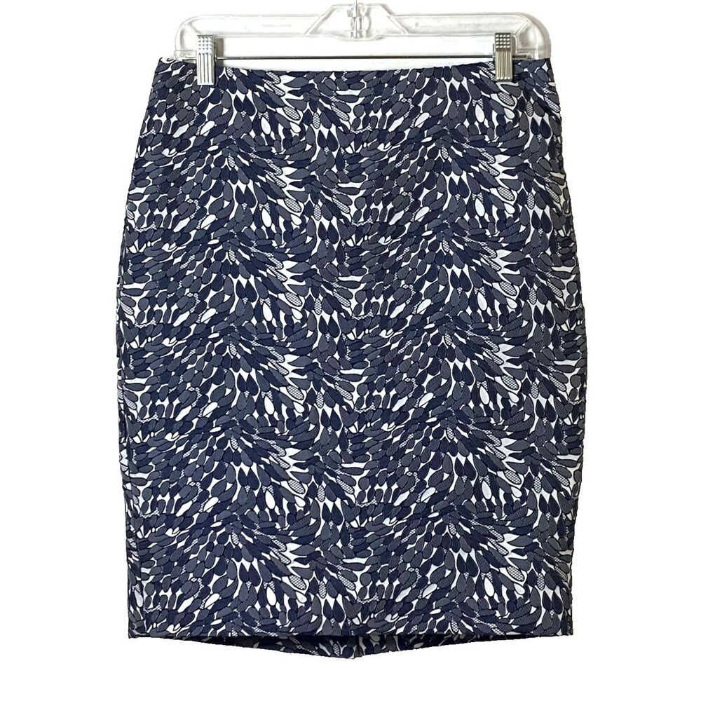 Ann Taylor All Over Floral Embroidery Pencil Skirt Size 6 Navy Blue White Lined